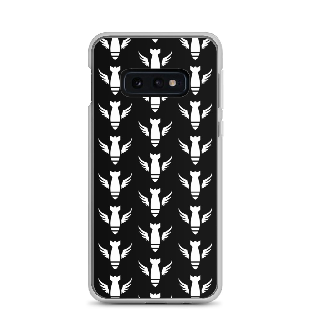 Image of a black Sniper Elite 5 Samsung galaxy s10e case with the Commandos faction emblem going down the case in three rows